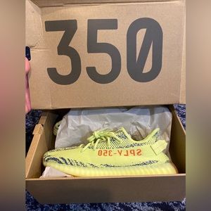 Brand New  Adidas Yeezy Boost 350 V2 Semi Frozen Yellow Mens Size 10.5